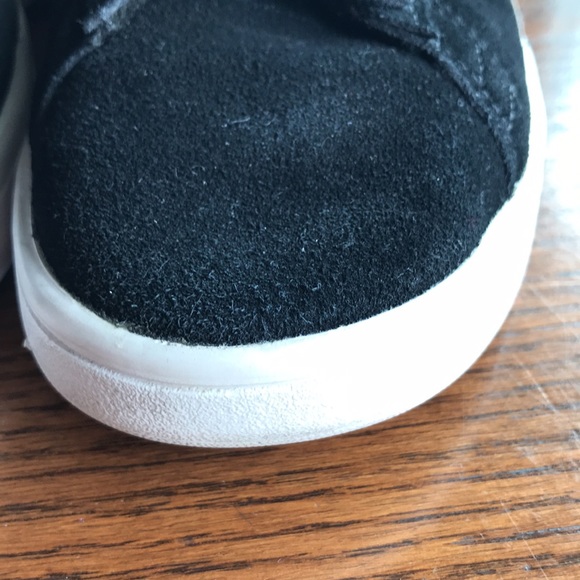 COPY - Puma black suede white trim big kid 5=womens 7 shoes EUC - Picture 7 of 9